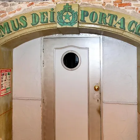 Hotel De La Commanderie 2*